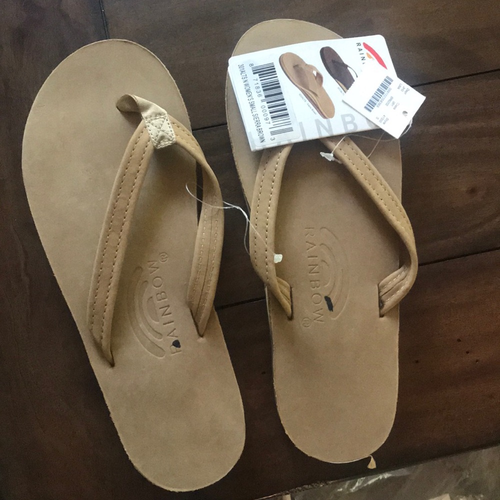 NWT: Rainbow Sandals